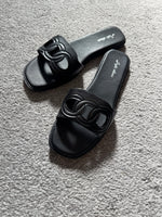 Slip on flat sliders black