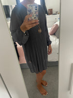 Long sleeve pleated necklace mini shift dress