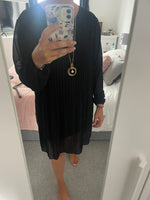 Long sleeve pleated necklace dress