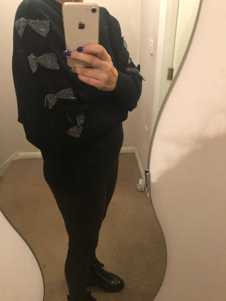 detailed bow jumper