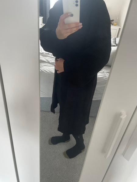 Knitted long cardigan