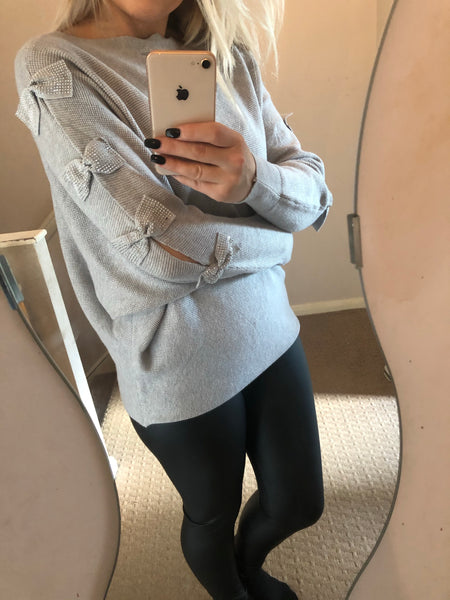 detailed bow jumper